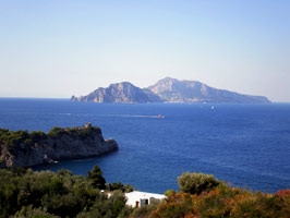 Around the Finis Terrae of the Sorrento Peninsula